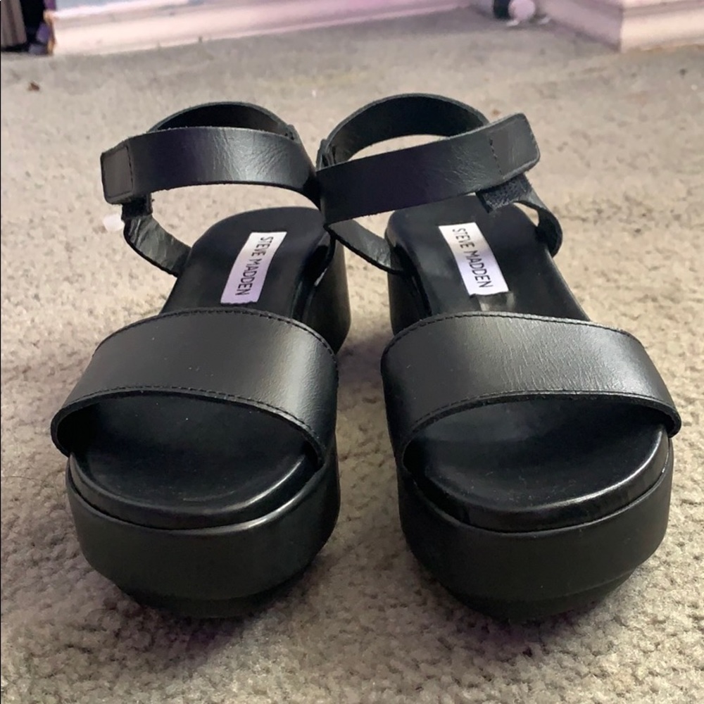 Black chunky sandals